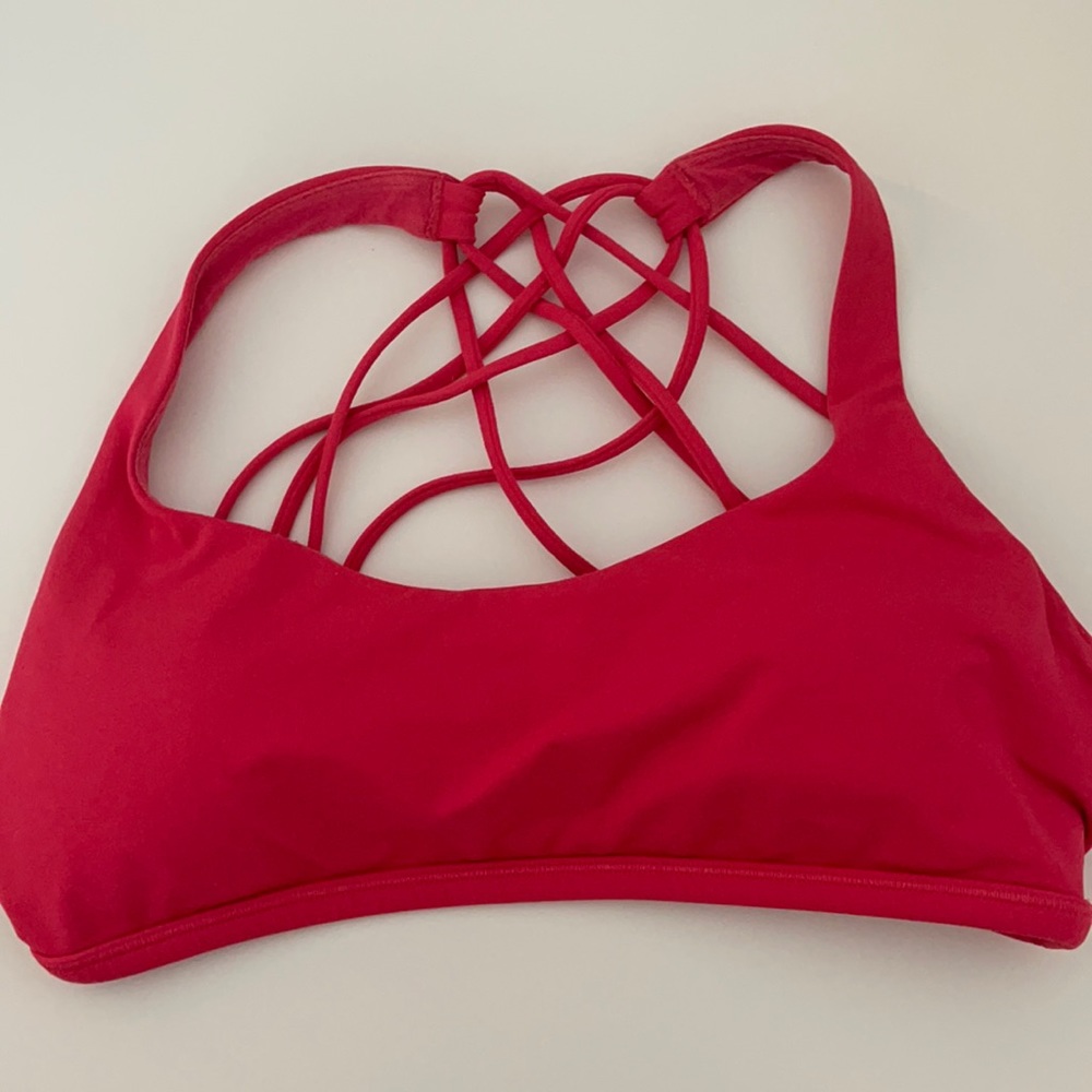 Lululemon pink free to be wild bra size 6